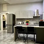 Evans Housee * Νάπολη
