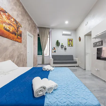 Апартаменты Evans Housee